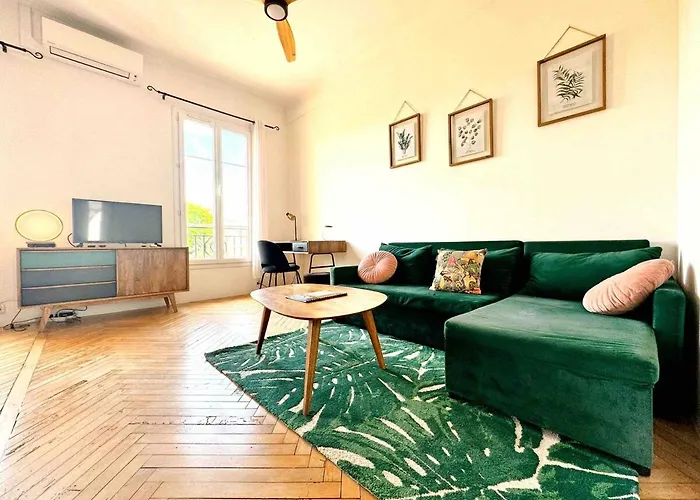 Apartment Le Mediterranee - 4 Pers - 200 M Des Plages *